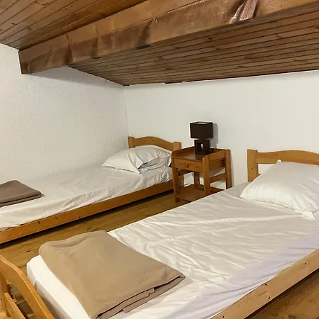 Habitación en casa particular Et Sdb Avec Entree Privative *